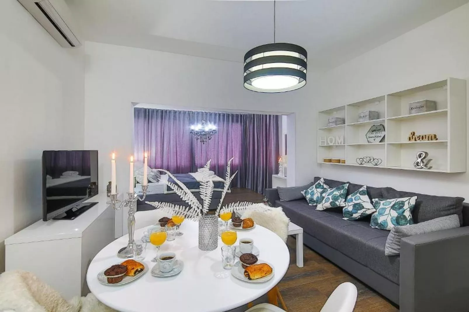 Charming Villa with Outdoor Pool, BBQ, and Sun Deck in Tranquil Kaštela Area - Five bedroom Villa - Living room