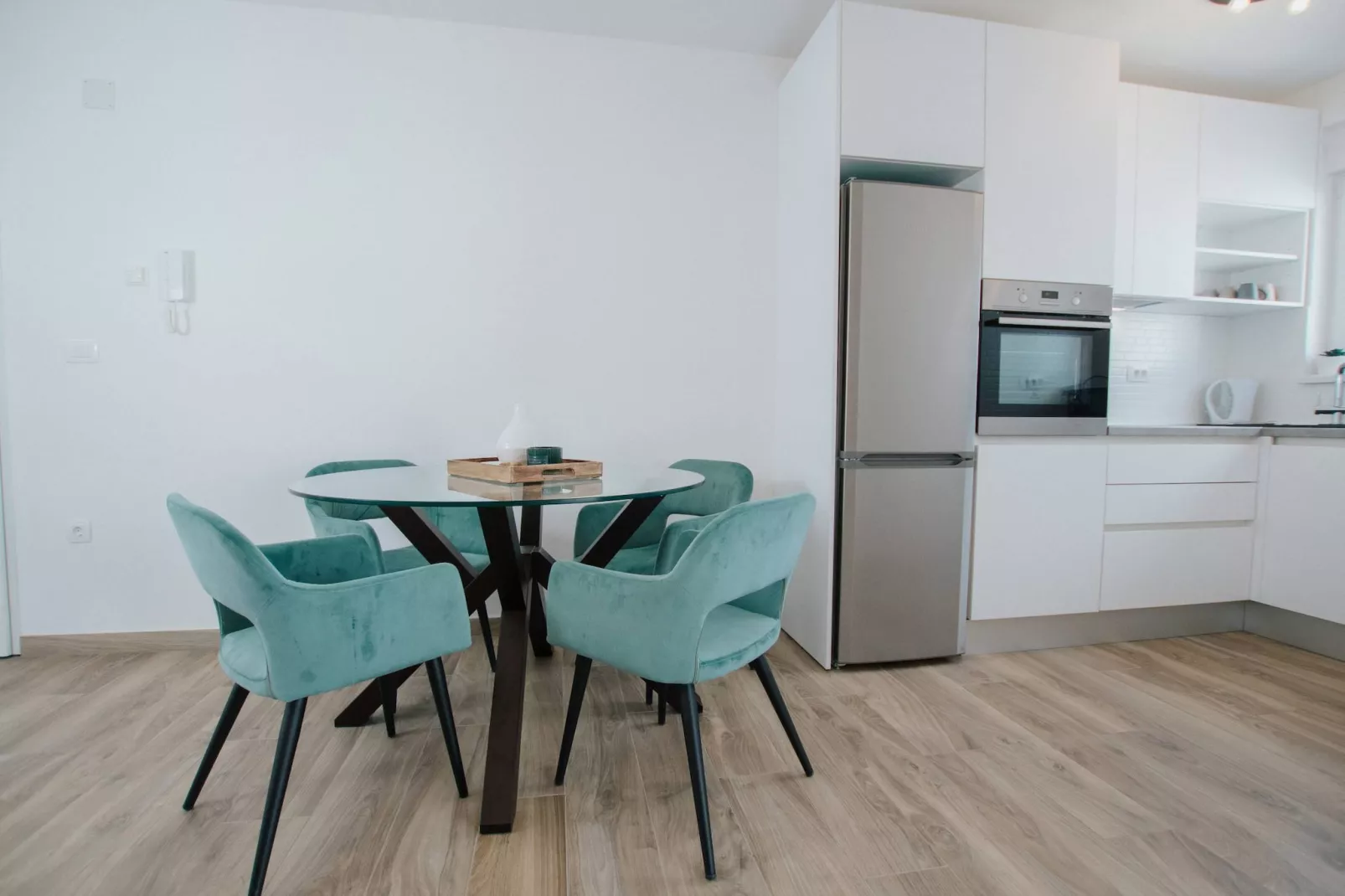 Spacious Luxury Trogir Apartments - Standard Two Bedroom Apartment (Nora) - Living room