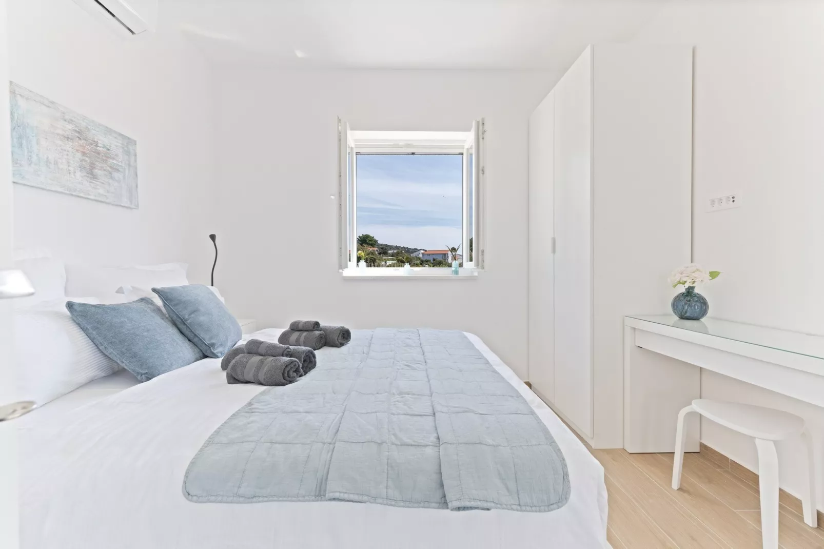 Luxury Living at Horizon Retreat - Deluxe Two Bedroom Apartment (owner  West S6) - Chambre