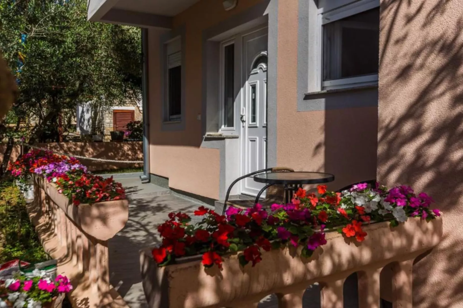 Modern Apartments in Zadar with Private Terrace - Studio Apartment with Terrace - Terrasse / balcon