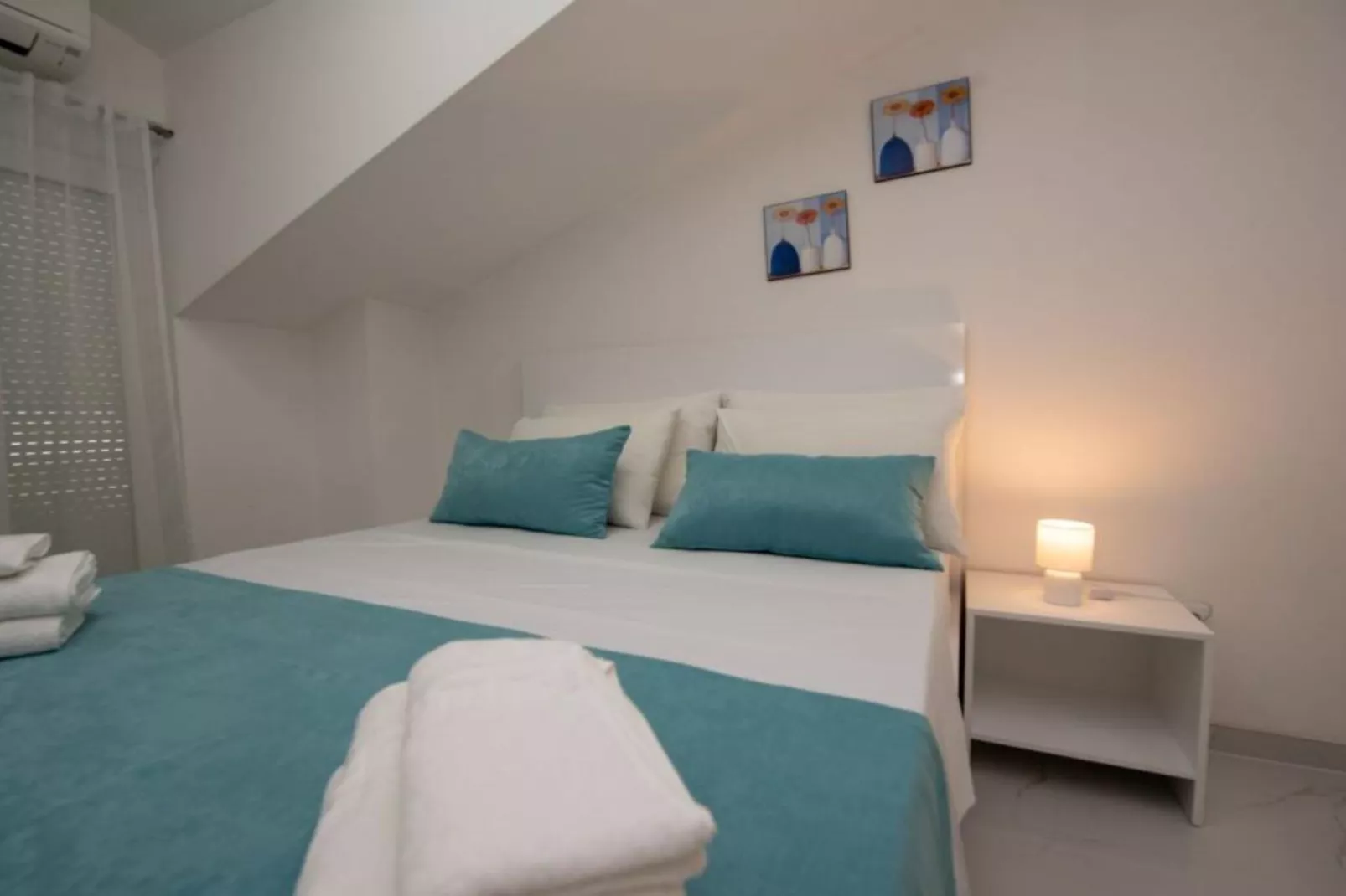 Villa Tomi -  Studio With Sea View (2) - Schlafzimmer