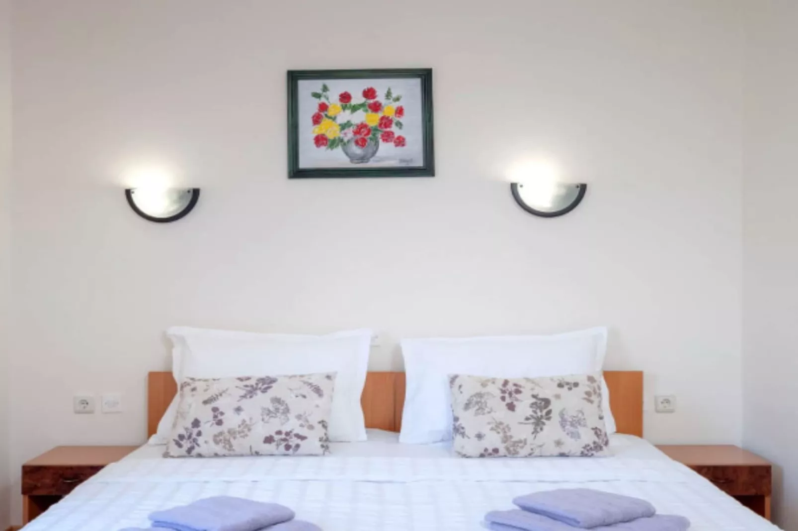 Two-Bedroom Apartment (A7) - Schlafzimmer