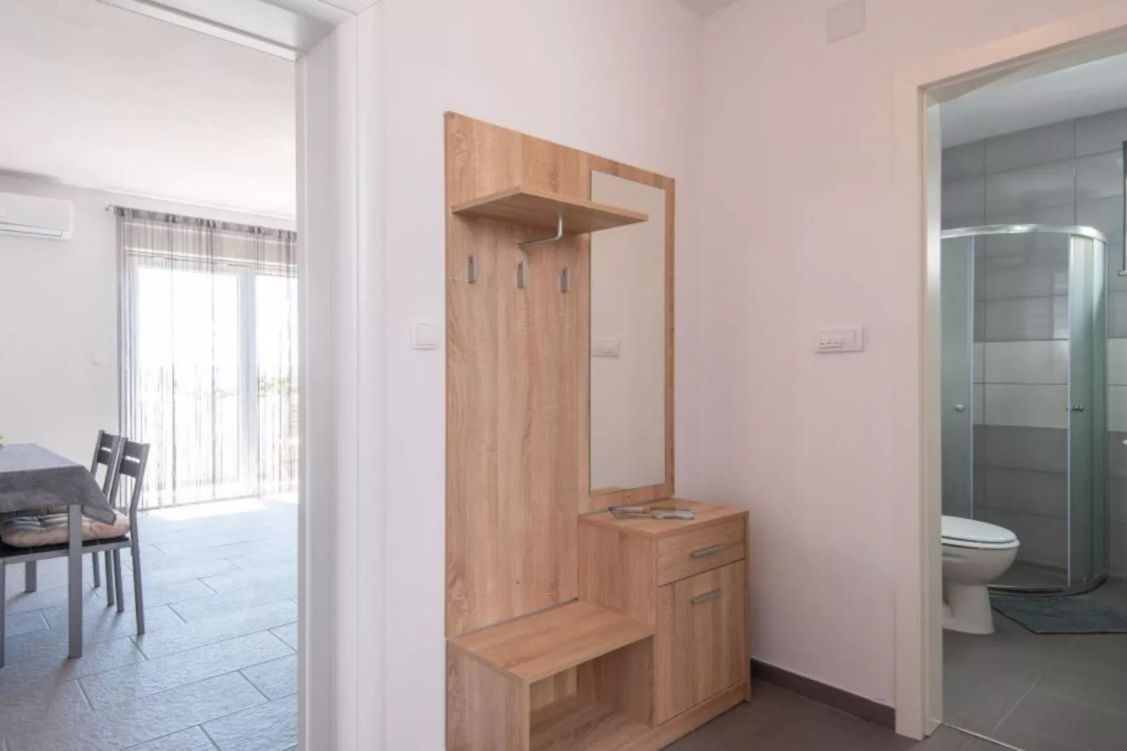 Peaceful Apartments Harfa-One Bedroom Apartment with Balcony and Partial Sea View 1 - Schlafzimmer