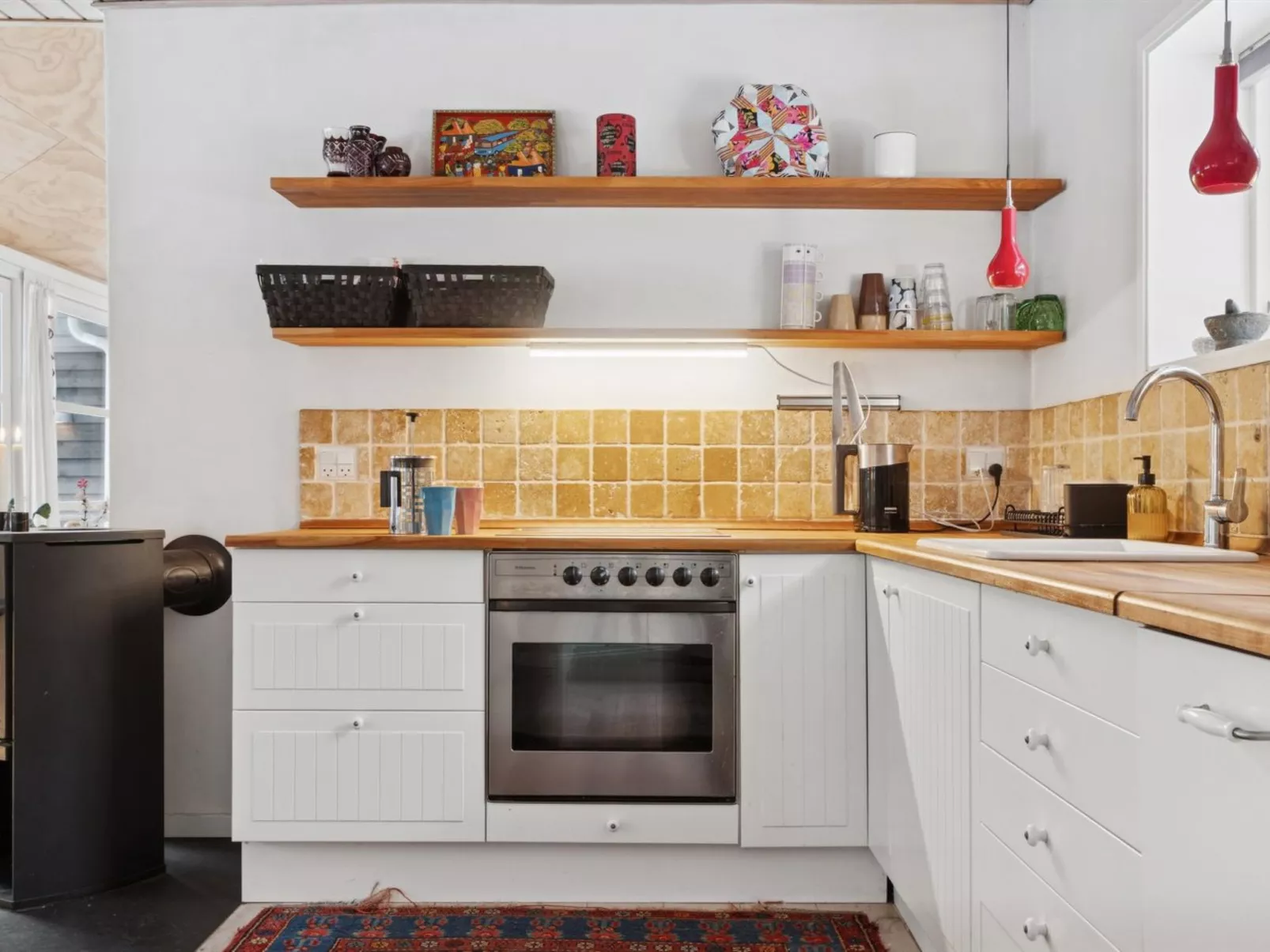 "Hansi" - 2.1km from the sea - Inside