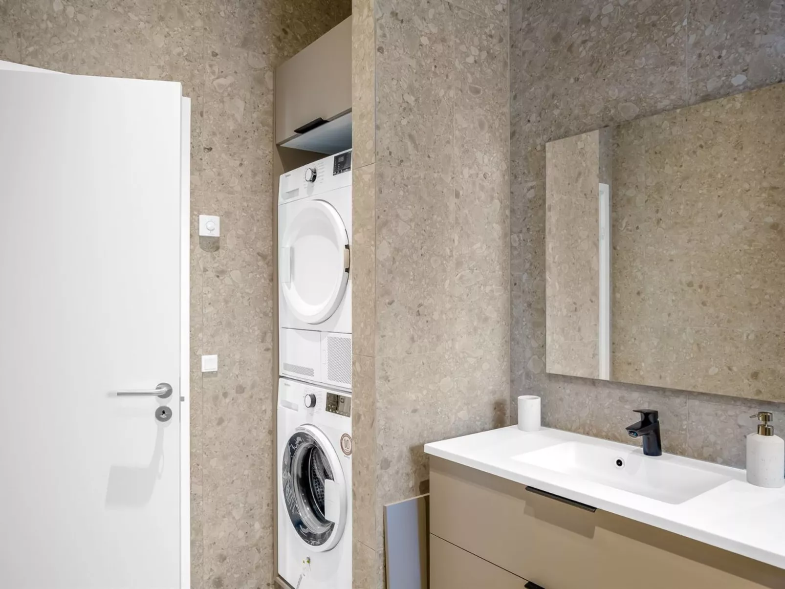 "France" - 1km from the sea - Drinnen