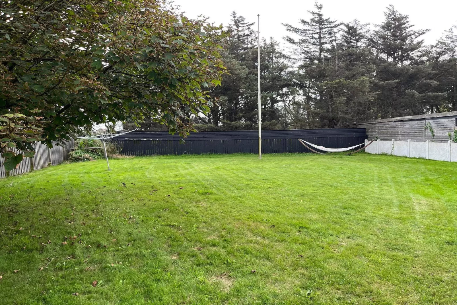 4 Sterne Ferienhaus in Løkken - Im Freien