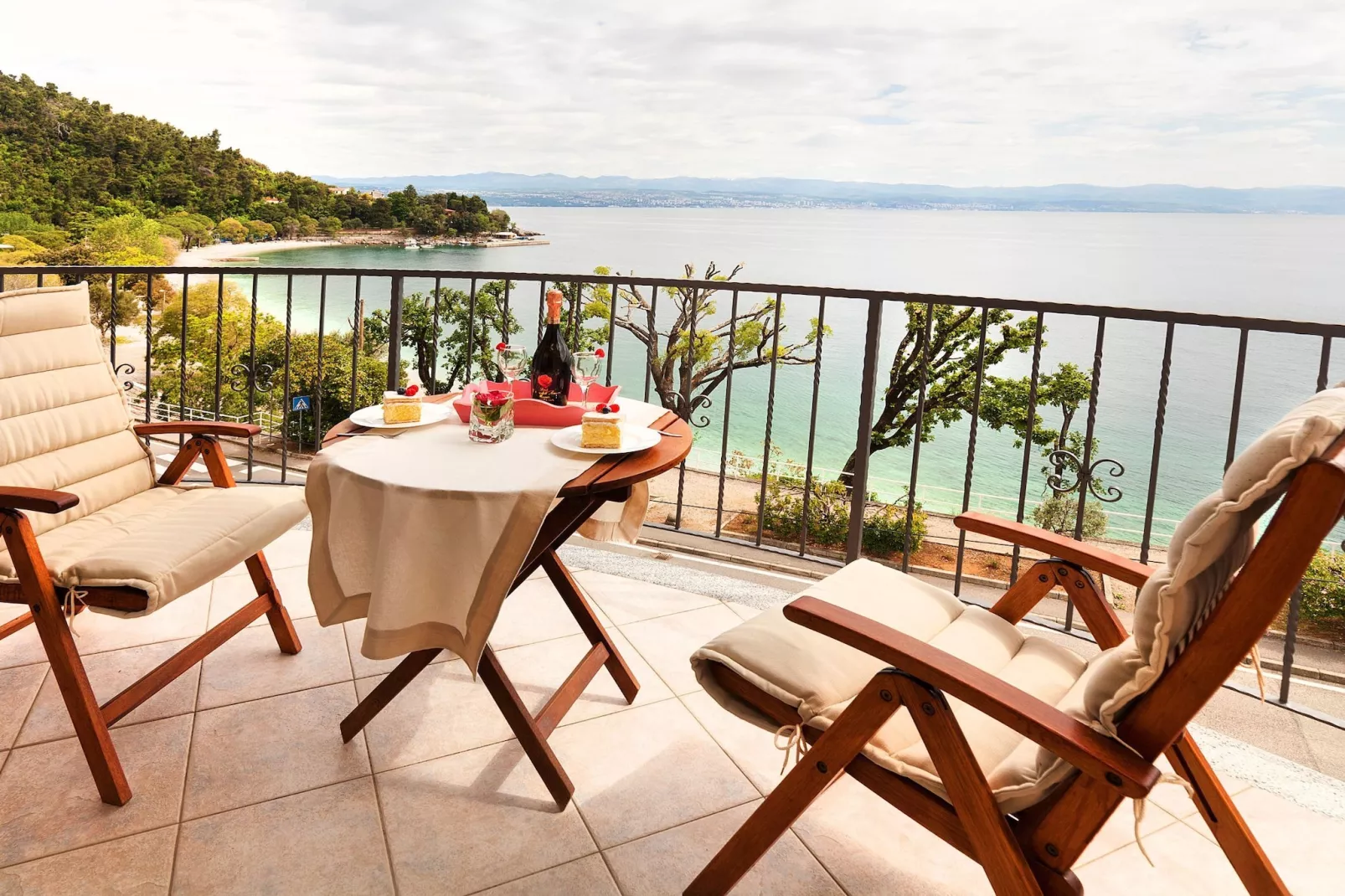 Splendid Beachfront Medveja Apartments - Studio with Balcony and Sea View 2 - Terrasse / balcon