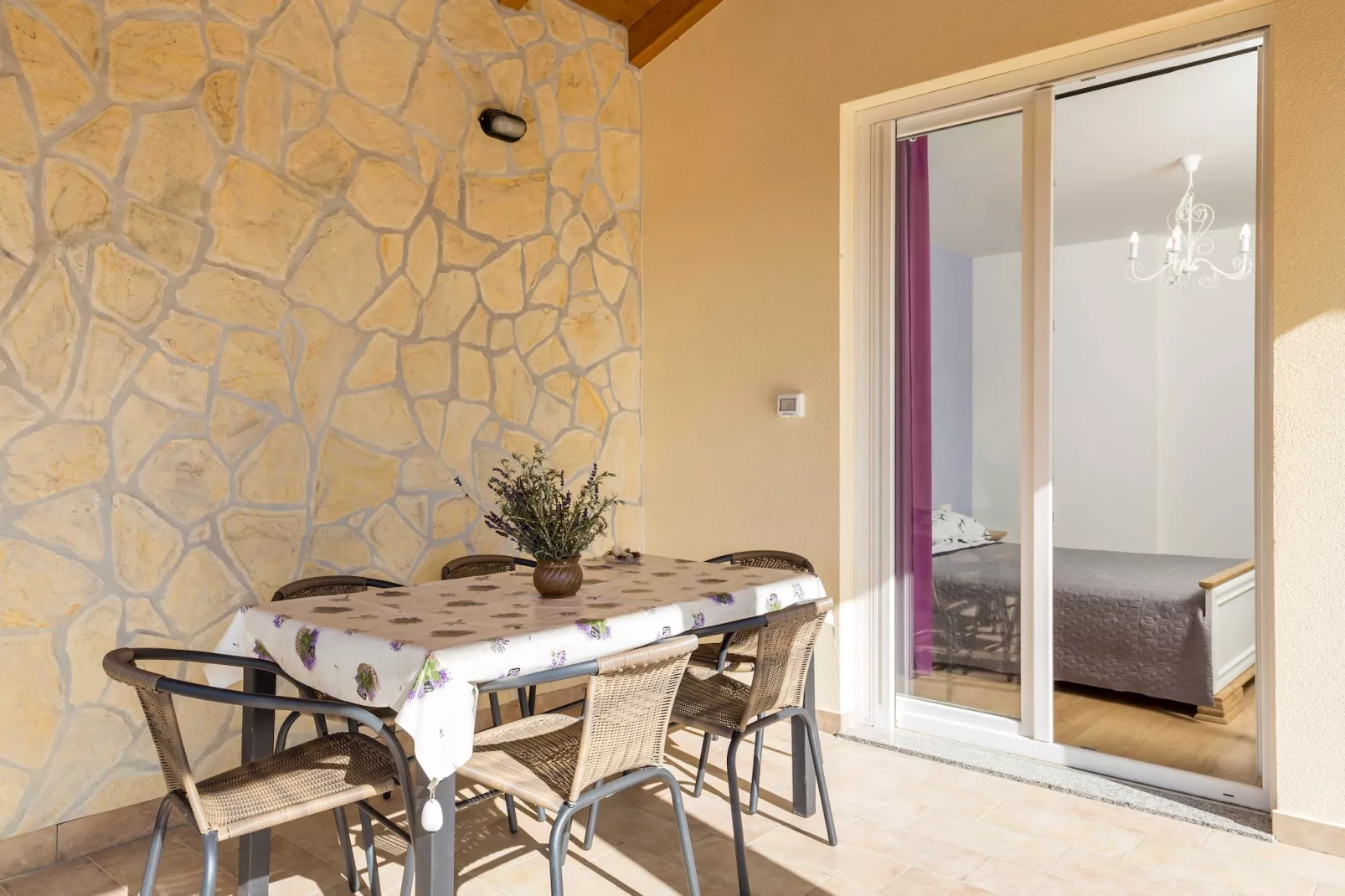 Wonderful Labin Villa with Private Pool and Sea Views - Three Bedroom - Esszimmer