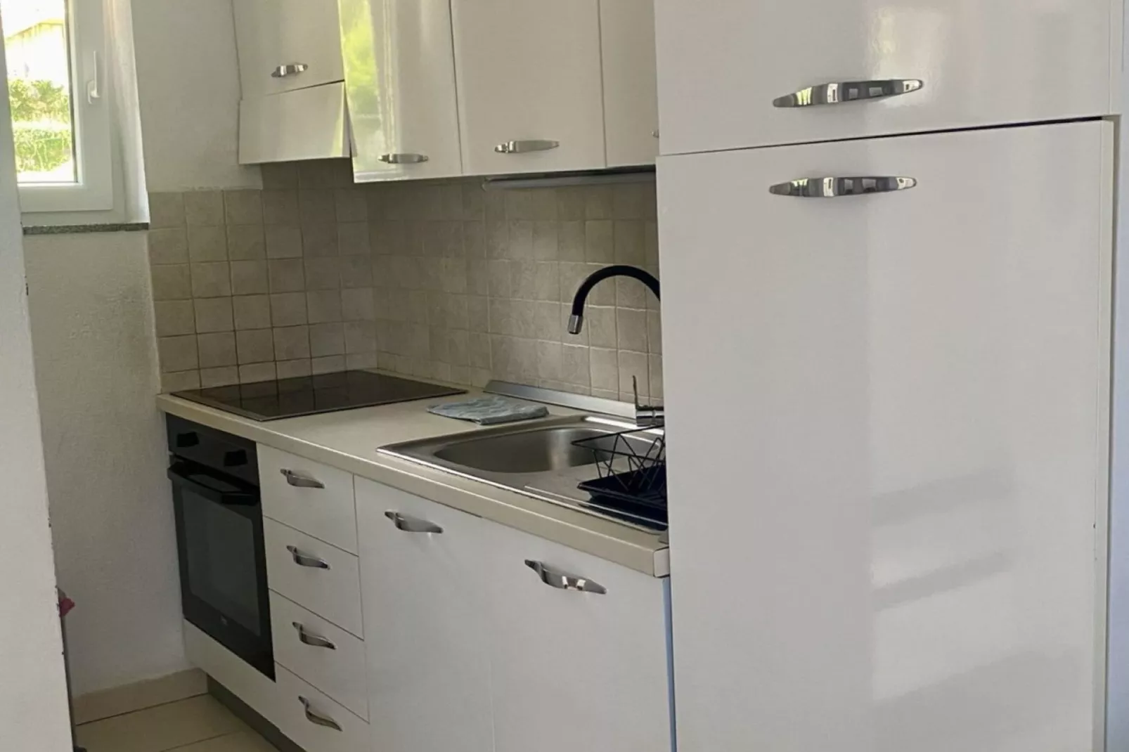 Luxury Lovran Apartments with Swimming Pool - Standard One Bedroom Apartment - Kitchen