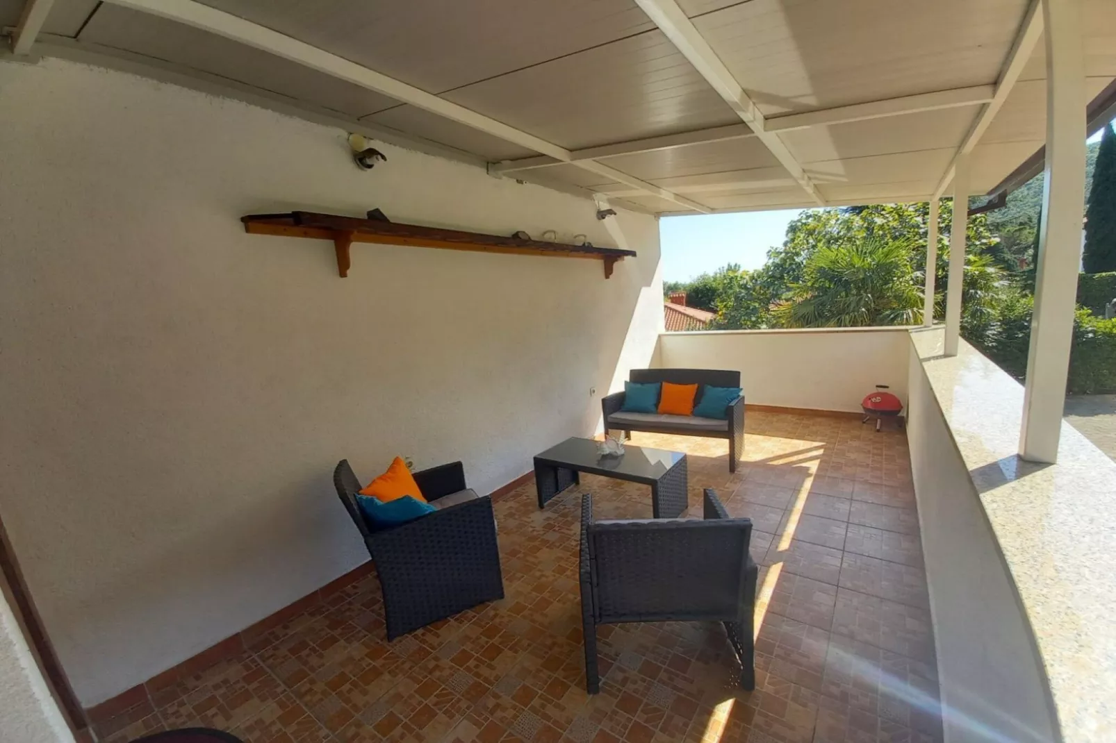 Lovely Apartments Near the Sea - One Bedroom Apartment with Balcony - Wohnzimmer