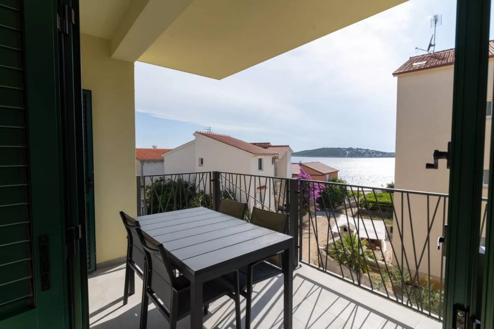 Luxury Living at Horizon Retreat - Comfort Two Bedroom Apartment  (owner Central S4) - Terrasse / balcon