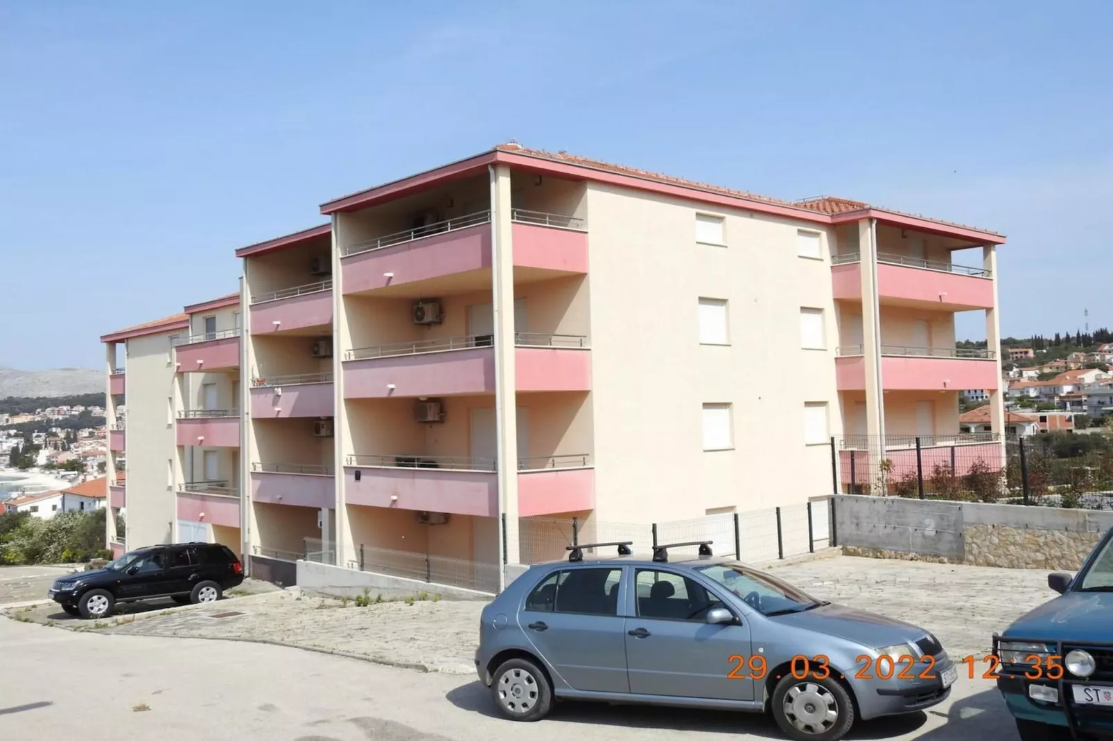 Three Bedroom Apartment - Im Freien