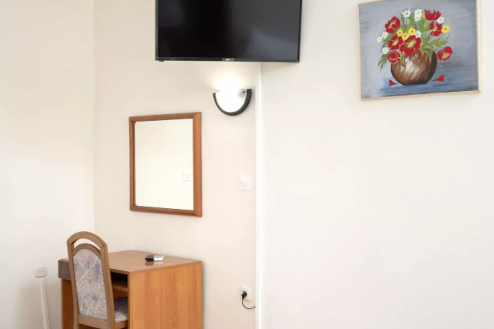 Studio (A3) - Bedroom