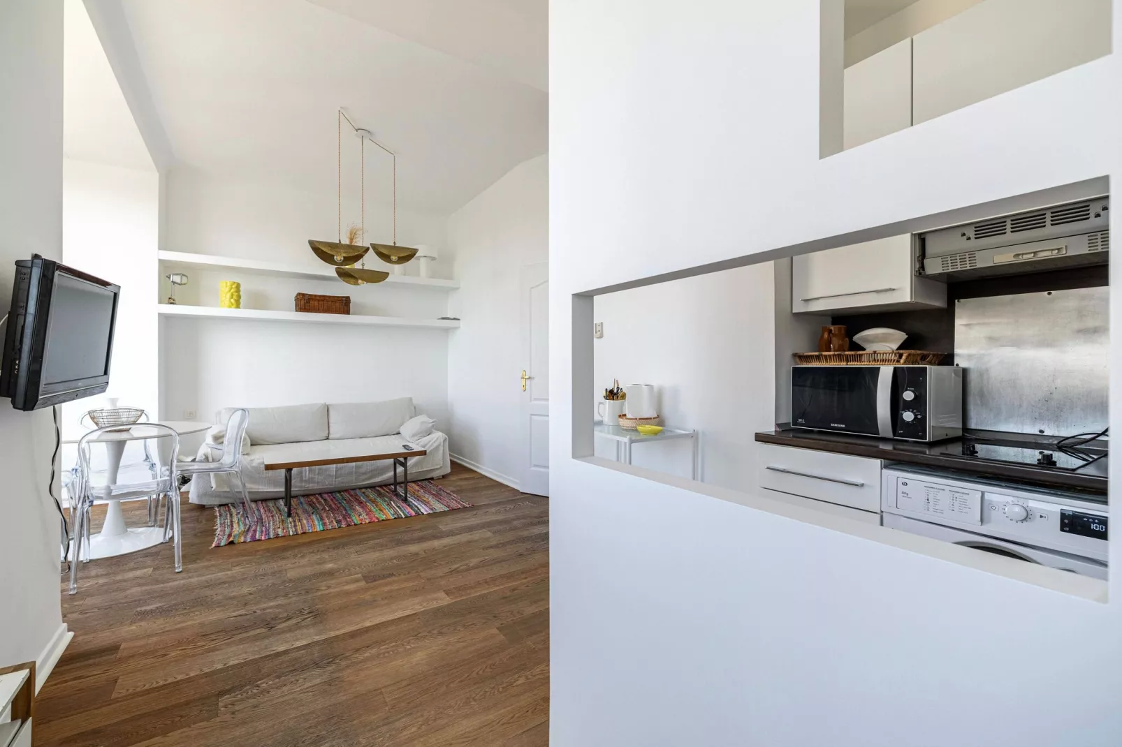 EM-211-ANGLAIS - Non tagué