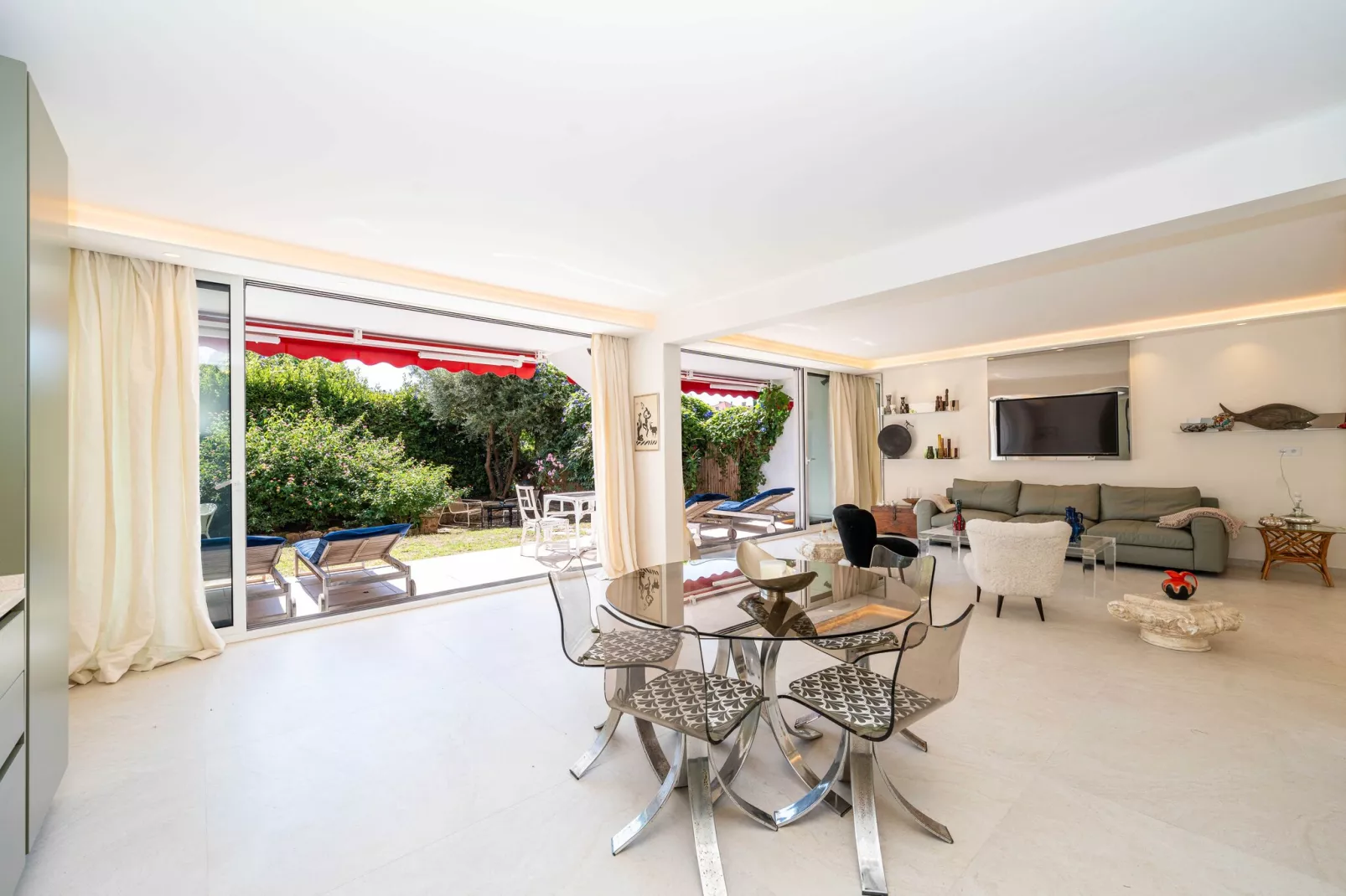 FM-42-MONTFLEURY - Untagged