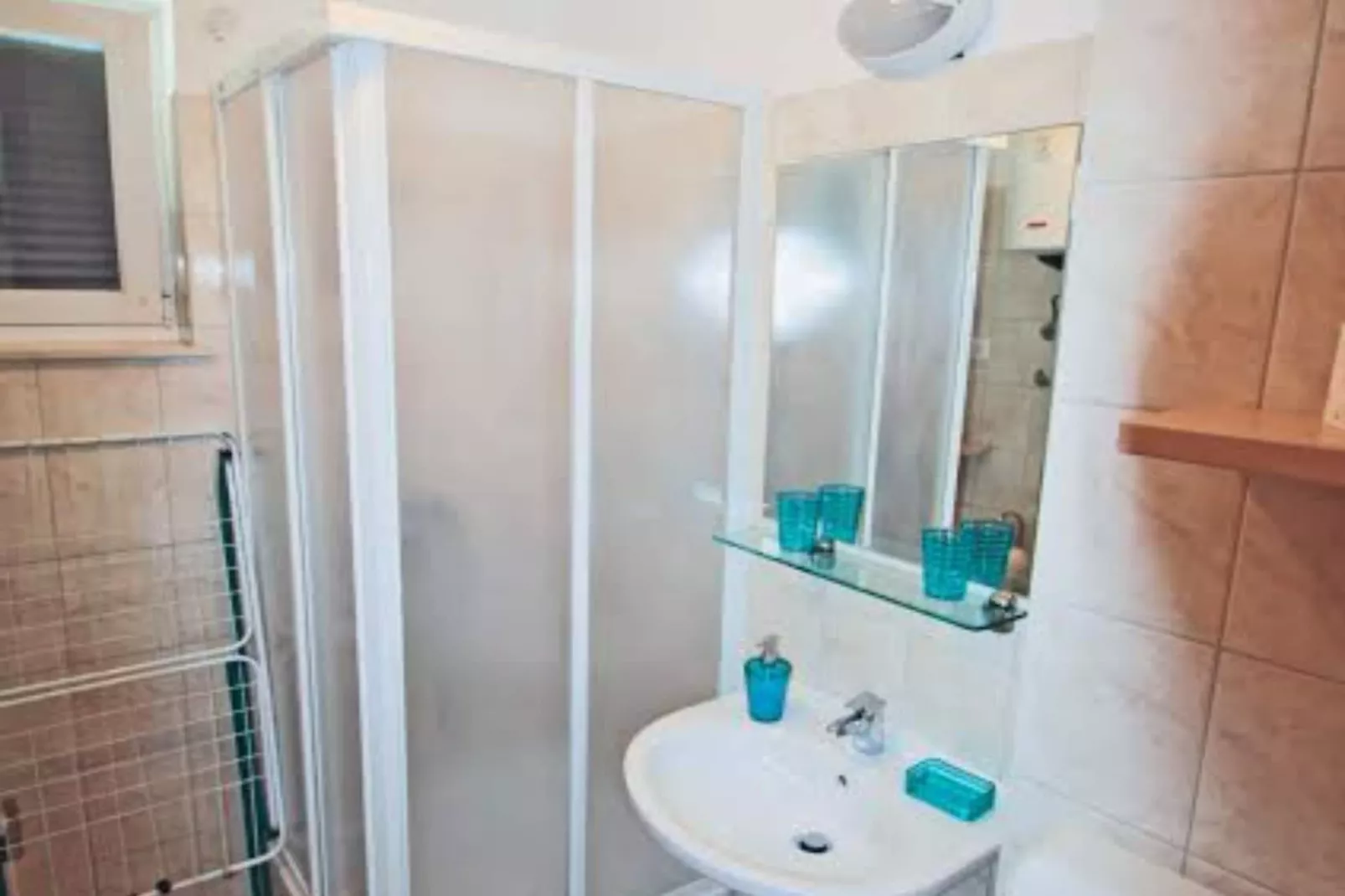Beachfront Apartments Tamarix - Superior One Bedroom Apartment (Grand) 1 - Salle de bain