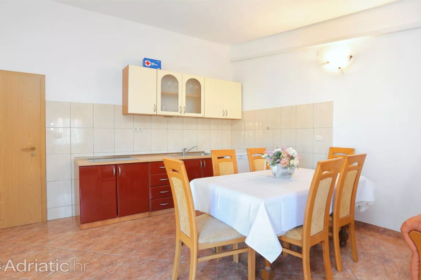 Holiday Home Nada Rogoznica - Six Bedroom Holiday Home - Dining room