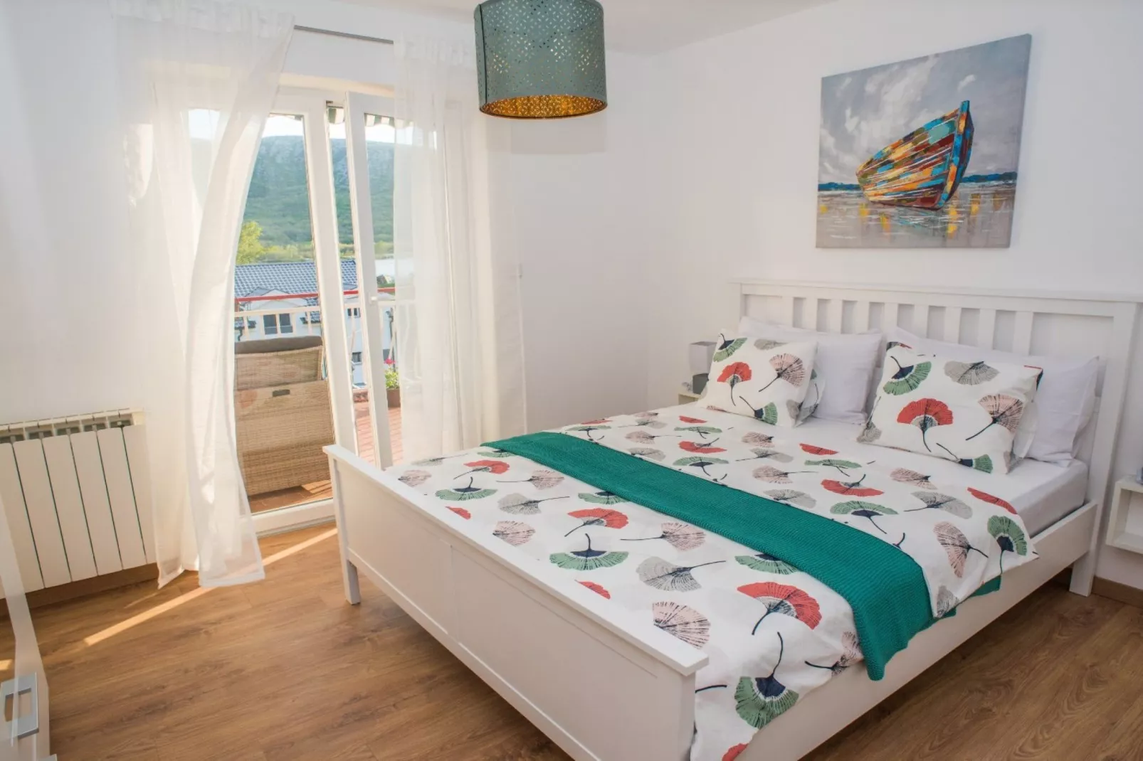 Chic Apartment Tribalj with Private Balcony - One Bedroom Apartment - Chambre