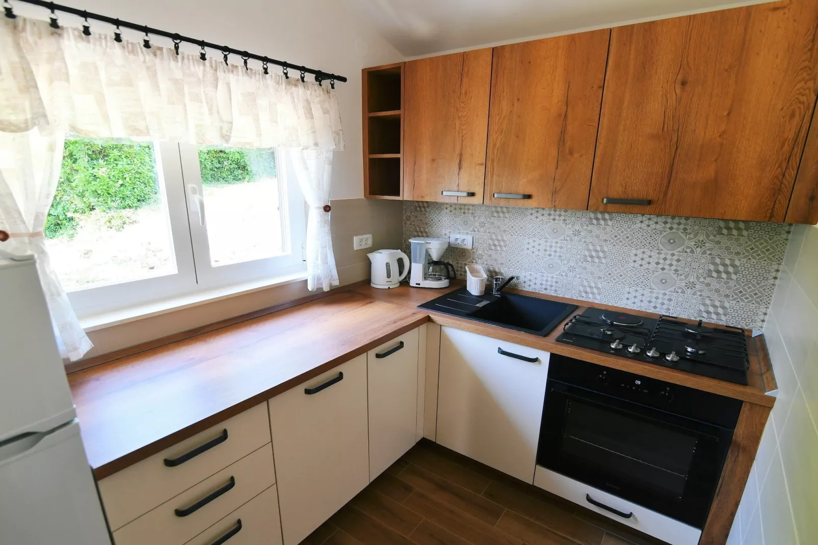 Charming Holiday Home with Terrace and Garden - One Bedroom Holiday Home - Cuisine