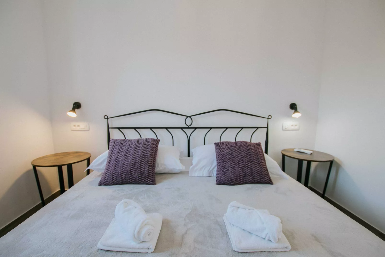 Spacious Luxury Trogir Apartments - Two Bedroom Apartment (Marin) - Bedroom