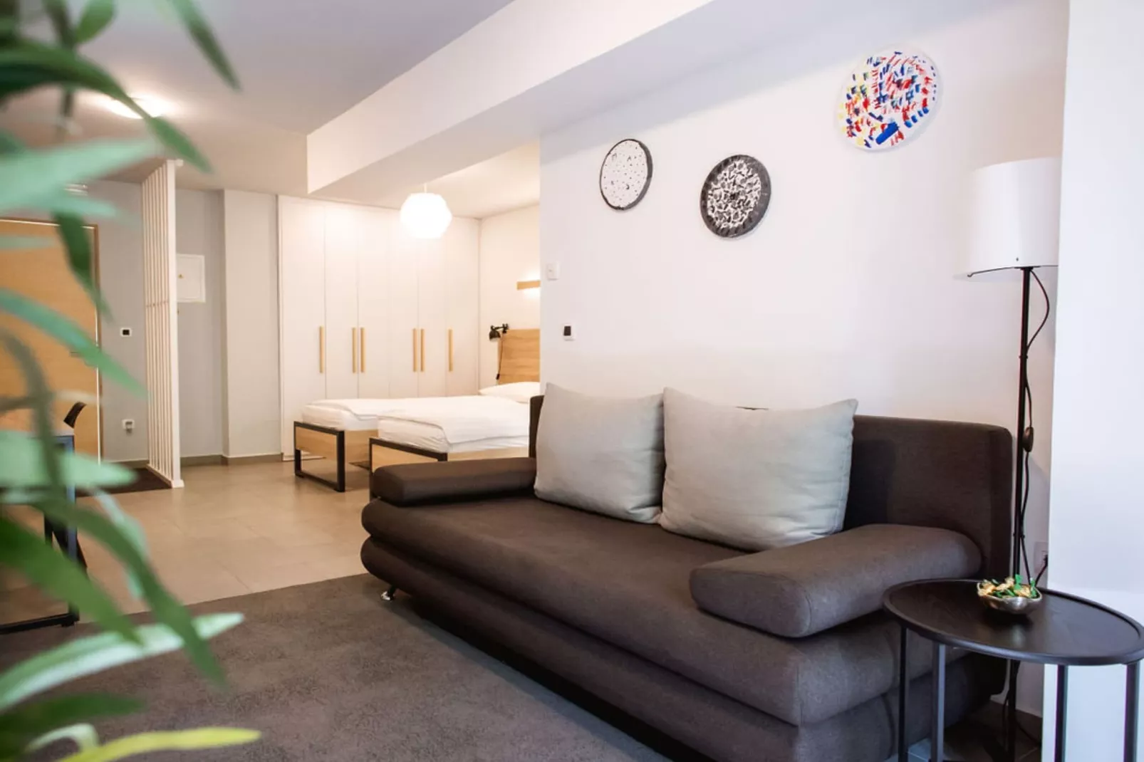 Stylish Apartments with Osijek Near Top Attractions - Standard Studio Apartment  - Maks 3 - Salon