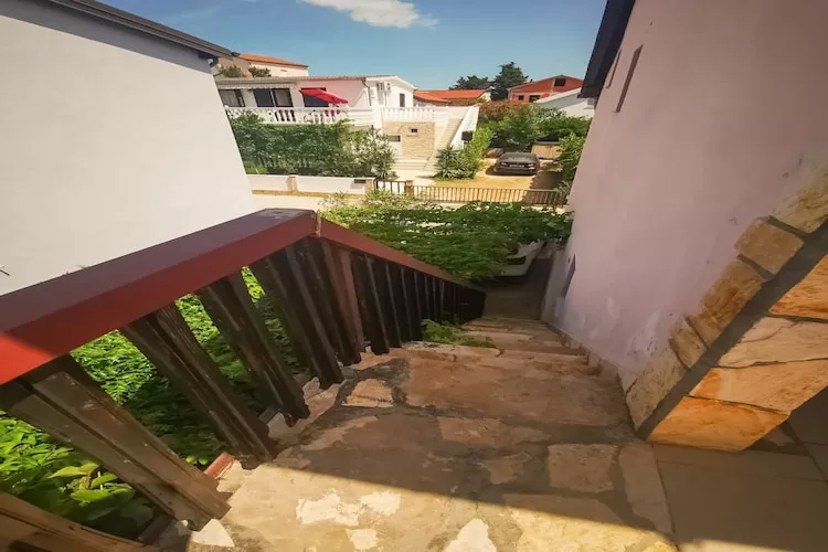 Apartment Kostanjevac - Two Bedroom Apartment with Terrace and Sea View - équipements