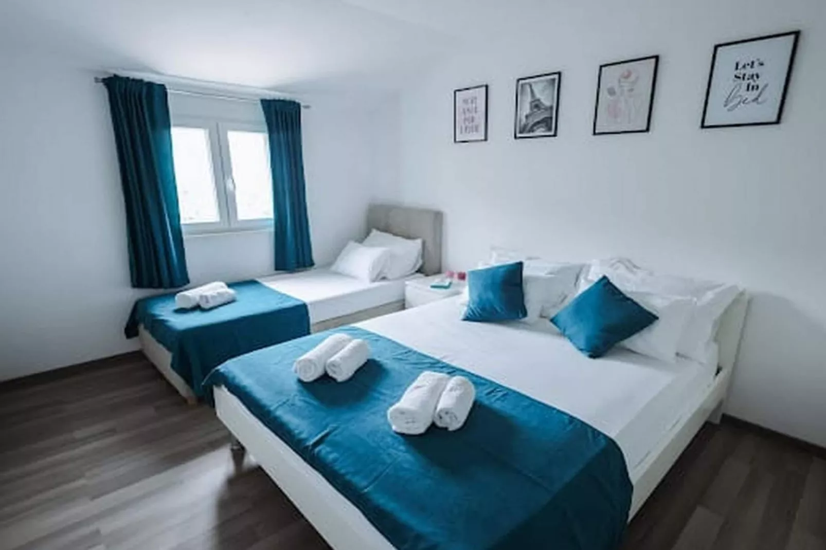 Exclusive Elegant Villa with Pool in Kastel Novi - Seven Bedroom Villa with Pool - Schlafzimmer