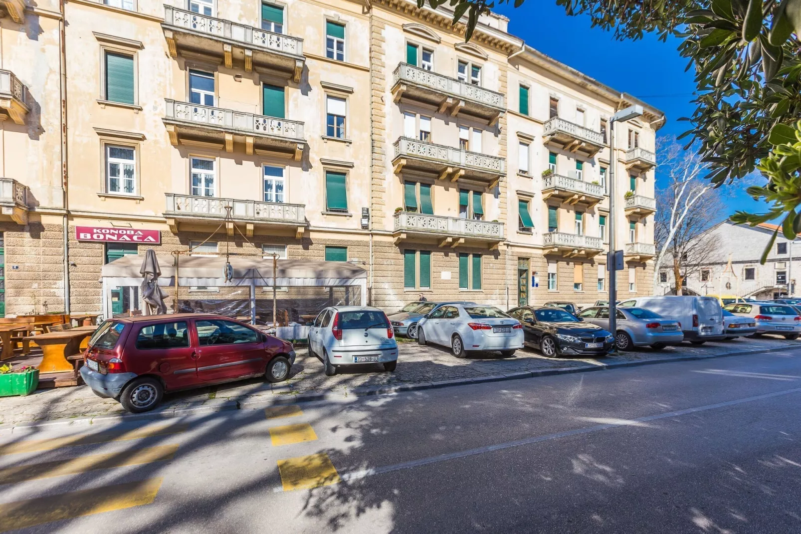 Charming and Historic Old Town Apartments - Double Room - Outdoor
