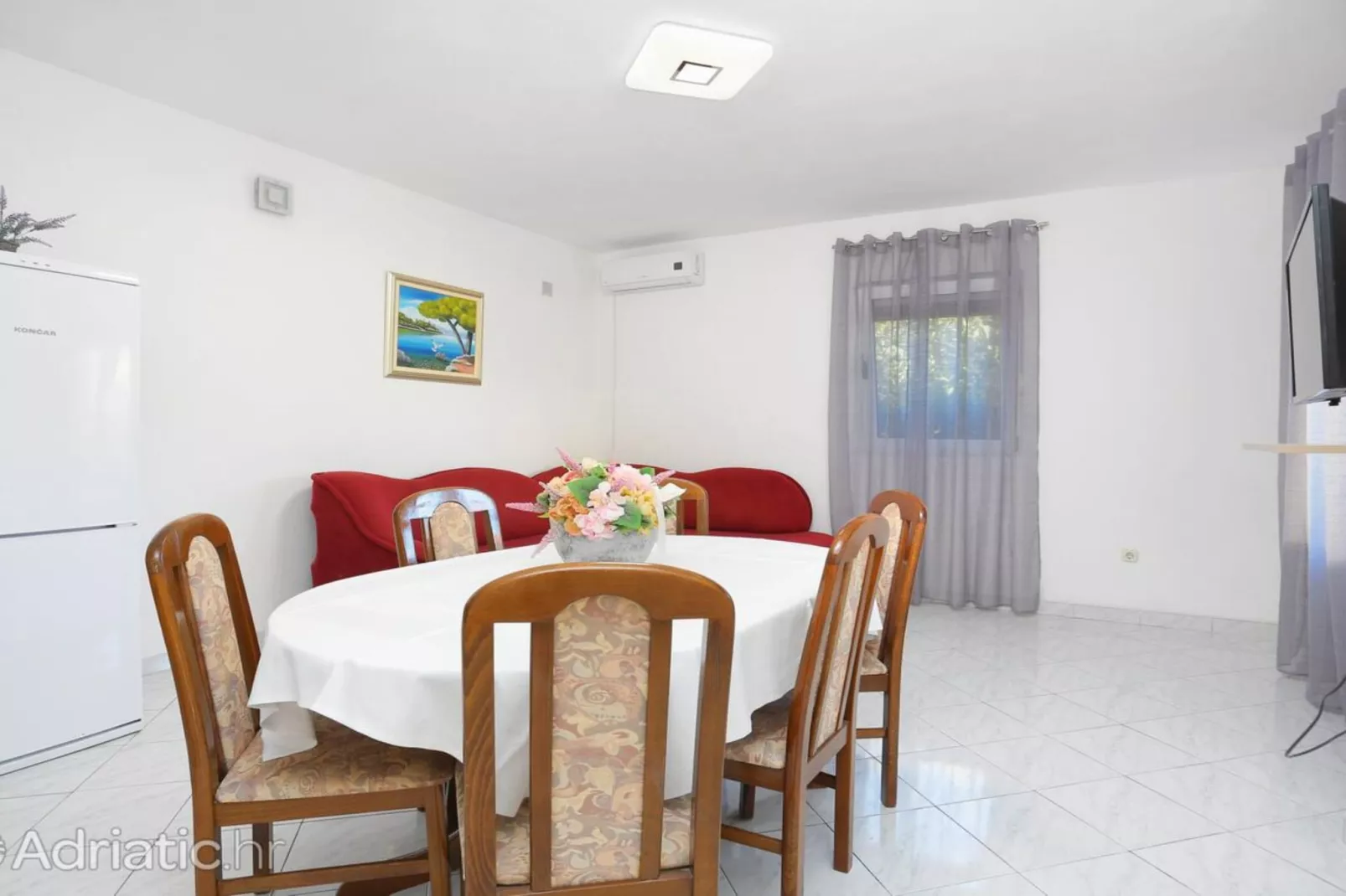 Holiday Home Nada Rogoznica - Six Bedroom Holiday Home - Dining room