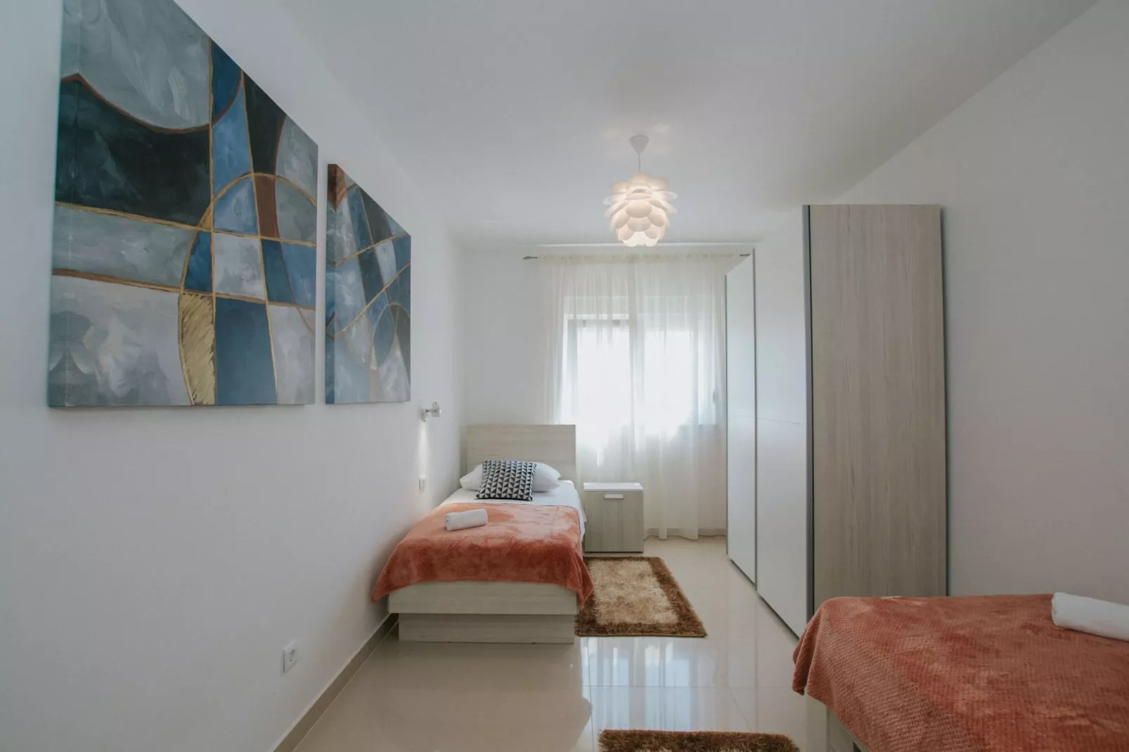 Scenic Sea View Apartment Trogir - Two Bedroom Apartment with Balcony and Sea View - Schlafzimmer