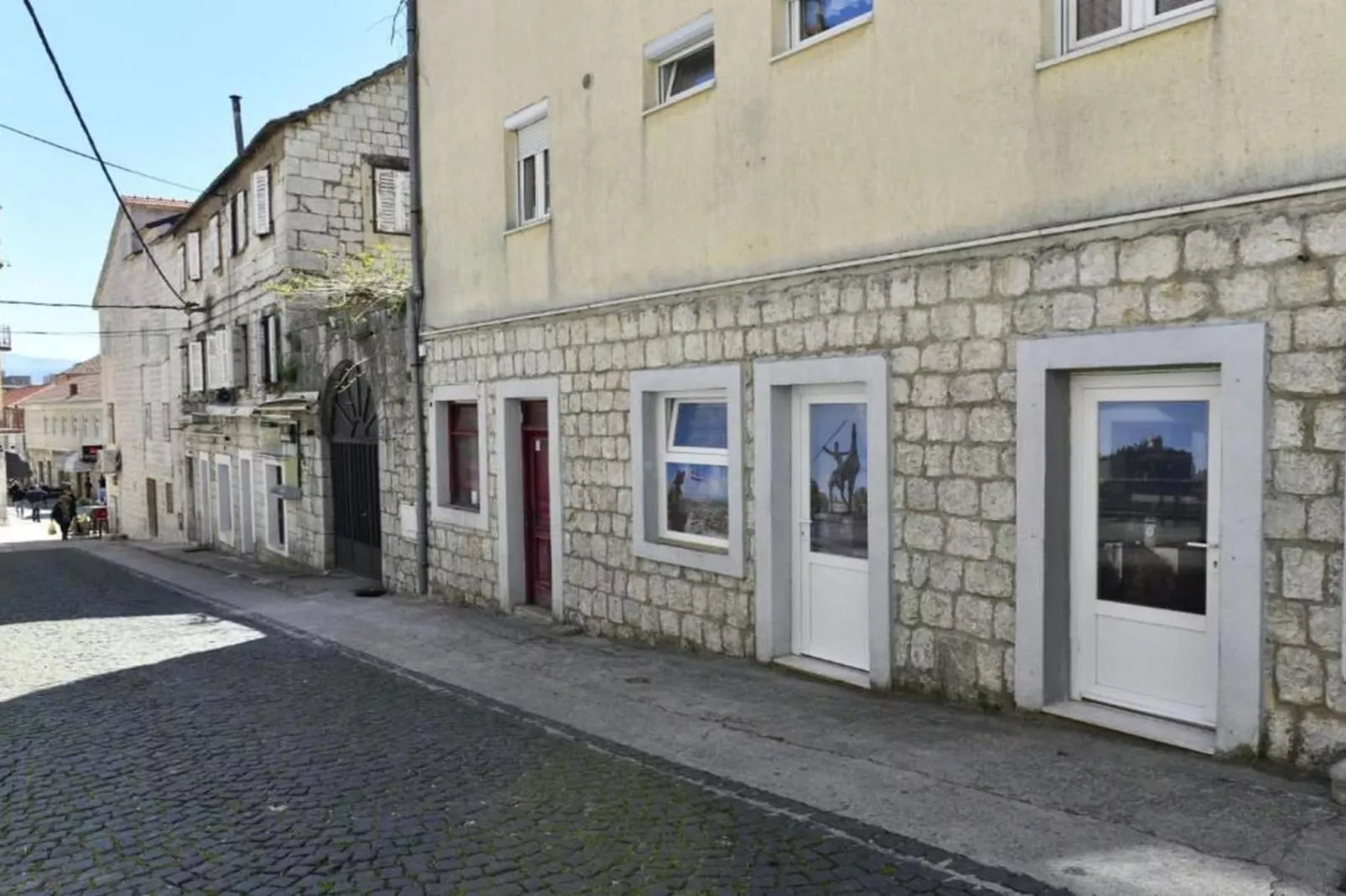 Charming Sinj Town Studio Apartments - Studio Apartments - Outdoor