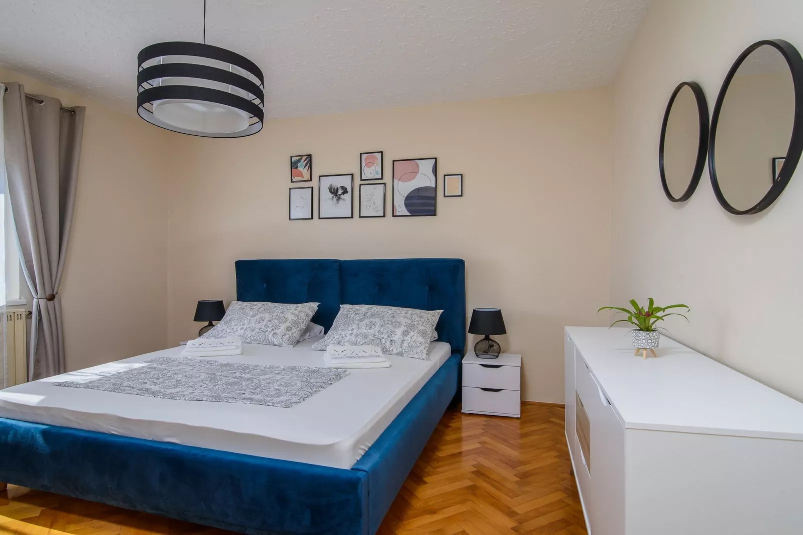 Modern Apartment Near Trogir Beach with Sea View Terrace and Lounge Area - Two Bedroom Apartment - Bedroom