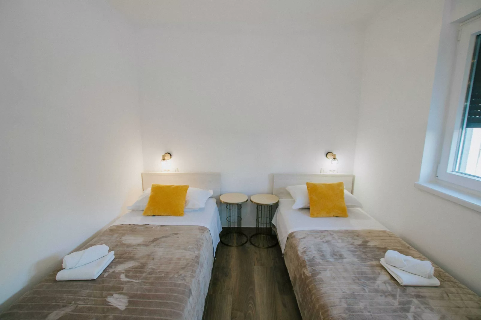 Spacious Luxury Trogir Apartments - Two Bedroom Apartment (Marin) - Bedroom