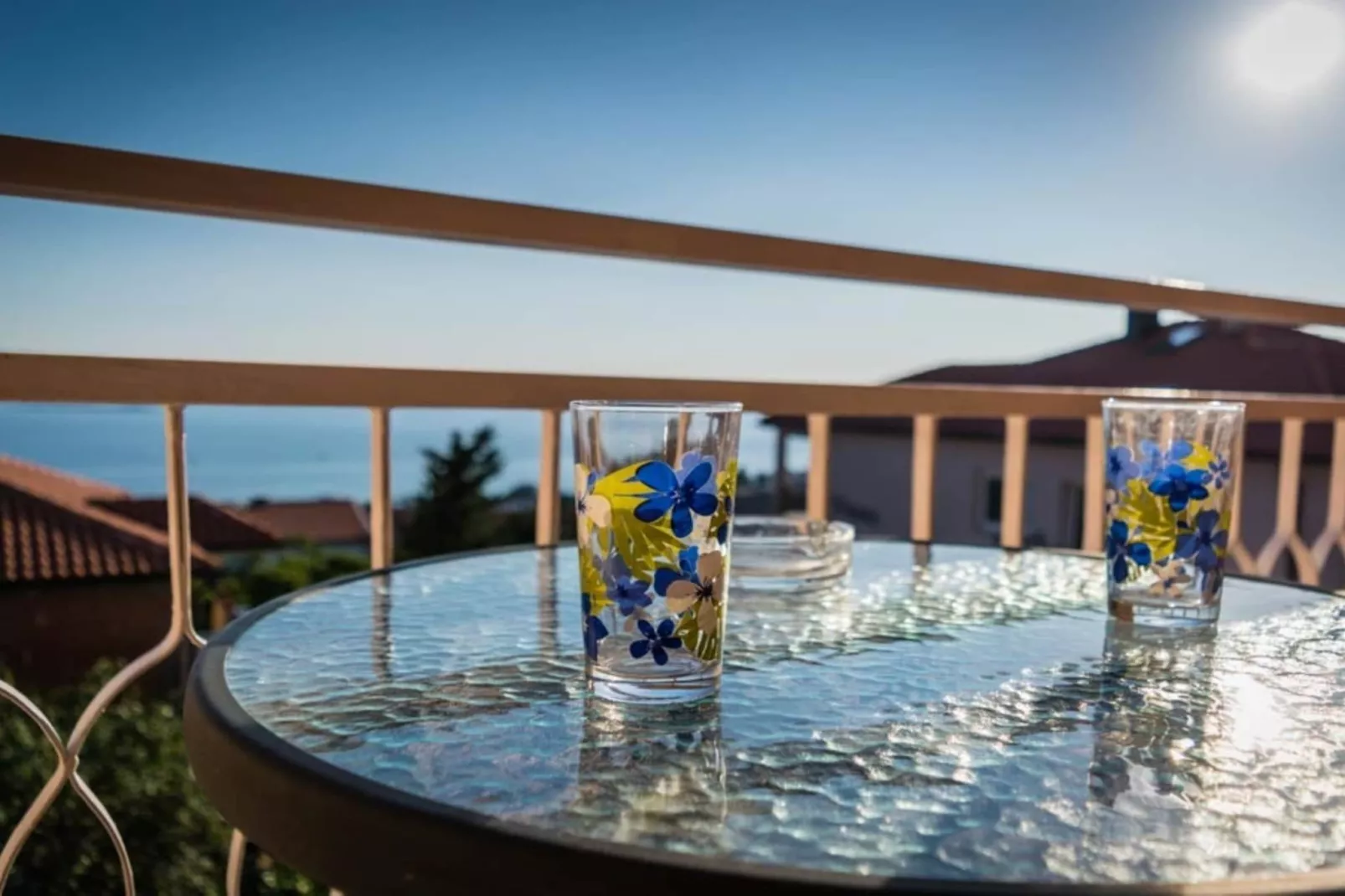 Scenic and Sunny Apartments with Sea View and Balcony - Two Bedroom Apartment with Balcony (owner veliki) - Terrasse/Balkon