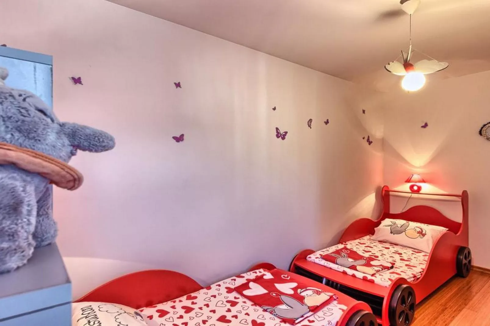 Luxury Apartment Okrug Gornji with Sea View and Pool - Three Bedroom Apartment with Sea View and Pool - Schlafzimmer