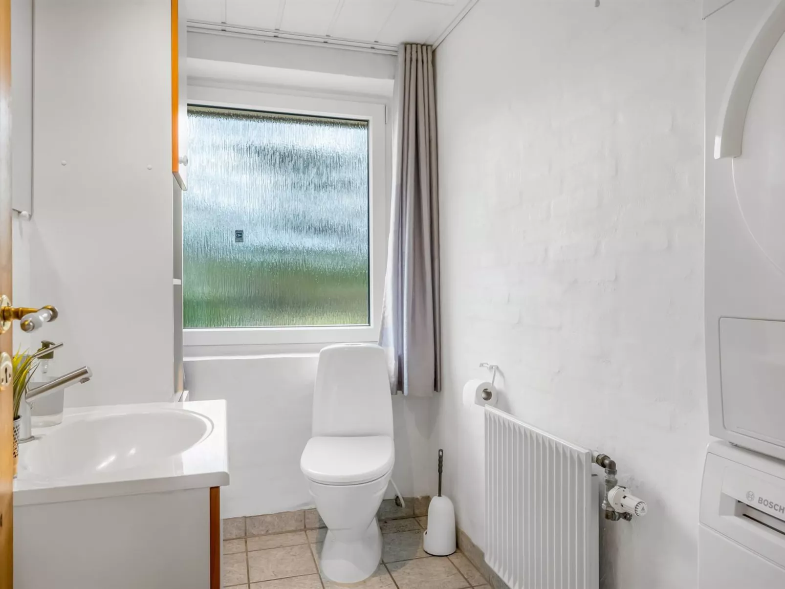 "Ebon" -  from the sea - Inside