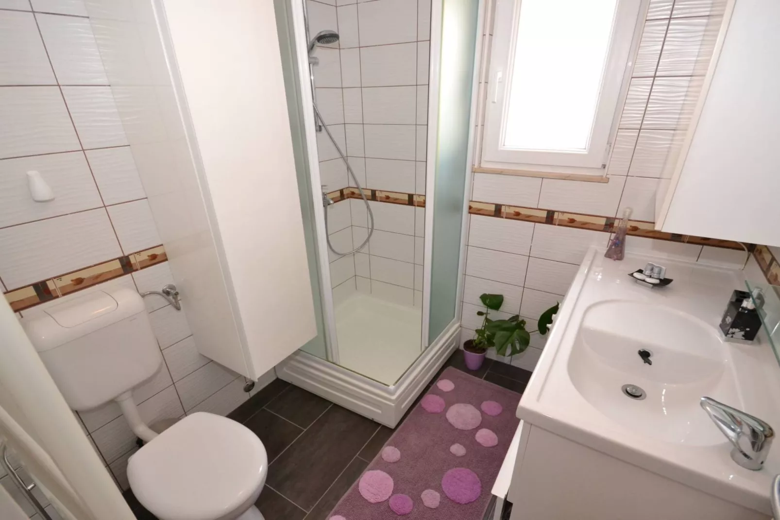 Marvelous Escape Bol Island Villa with Pool - Three Bedroom Villa with Pool - Badezimmer