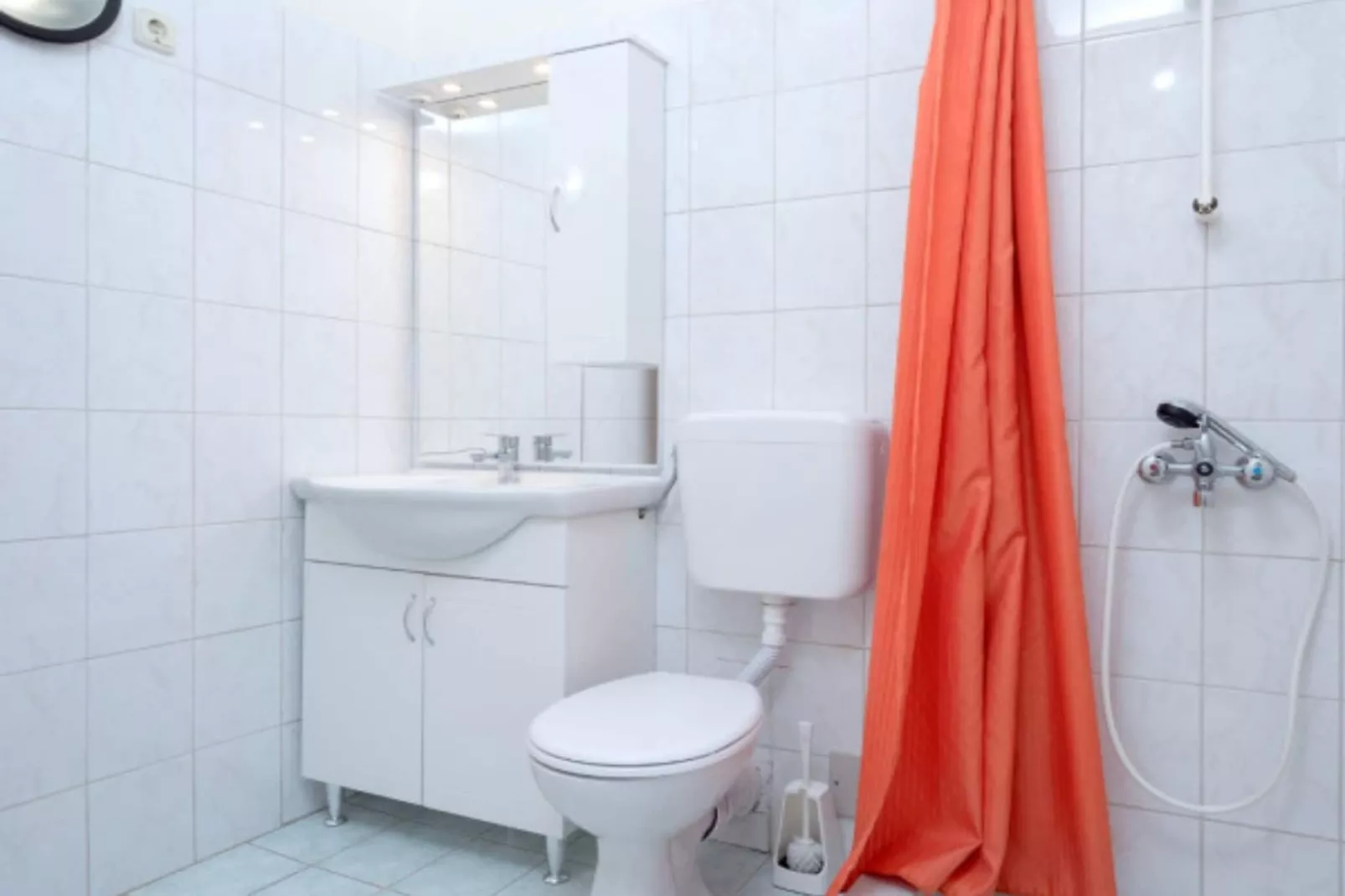 Two-Bedroom Apartment (A7) - Badezimmer