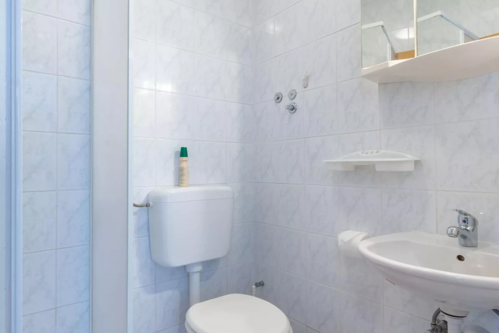 Charming Trogir Apartments with Balcony - Comfort One Bedroom Apartment with Balcony - Badezimmer