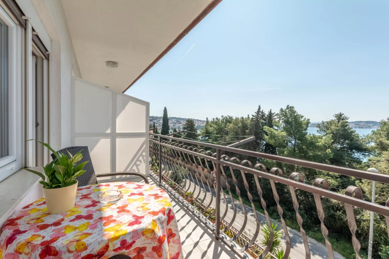 Charming Trogir Apartments with Balcony - One Bedroom Apartment with Balcony - Terrace balcony