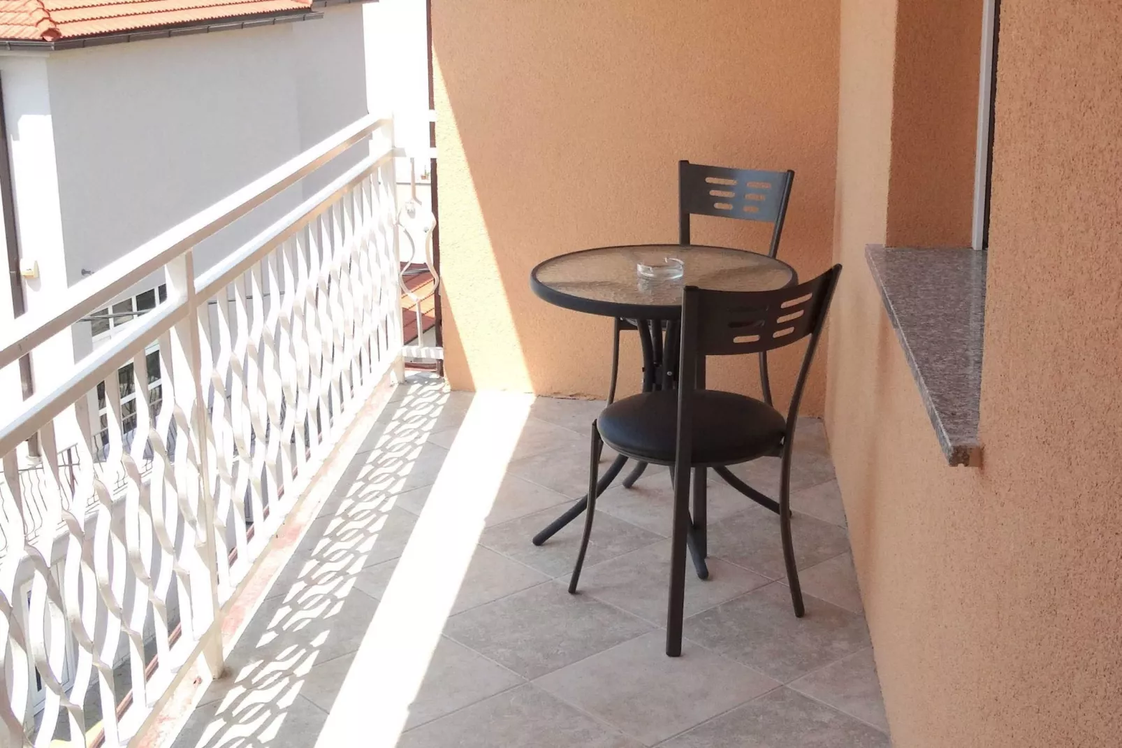 Scenic and Sunny Apartments with Sea View and Balcony - Two Bedroom Apartment with Balcony (owner veliki) - Terrasse/Balkon