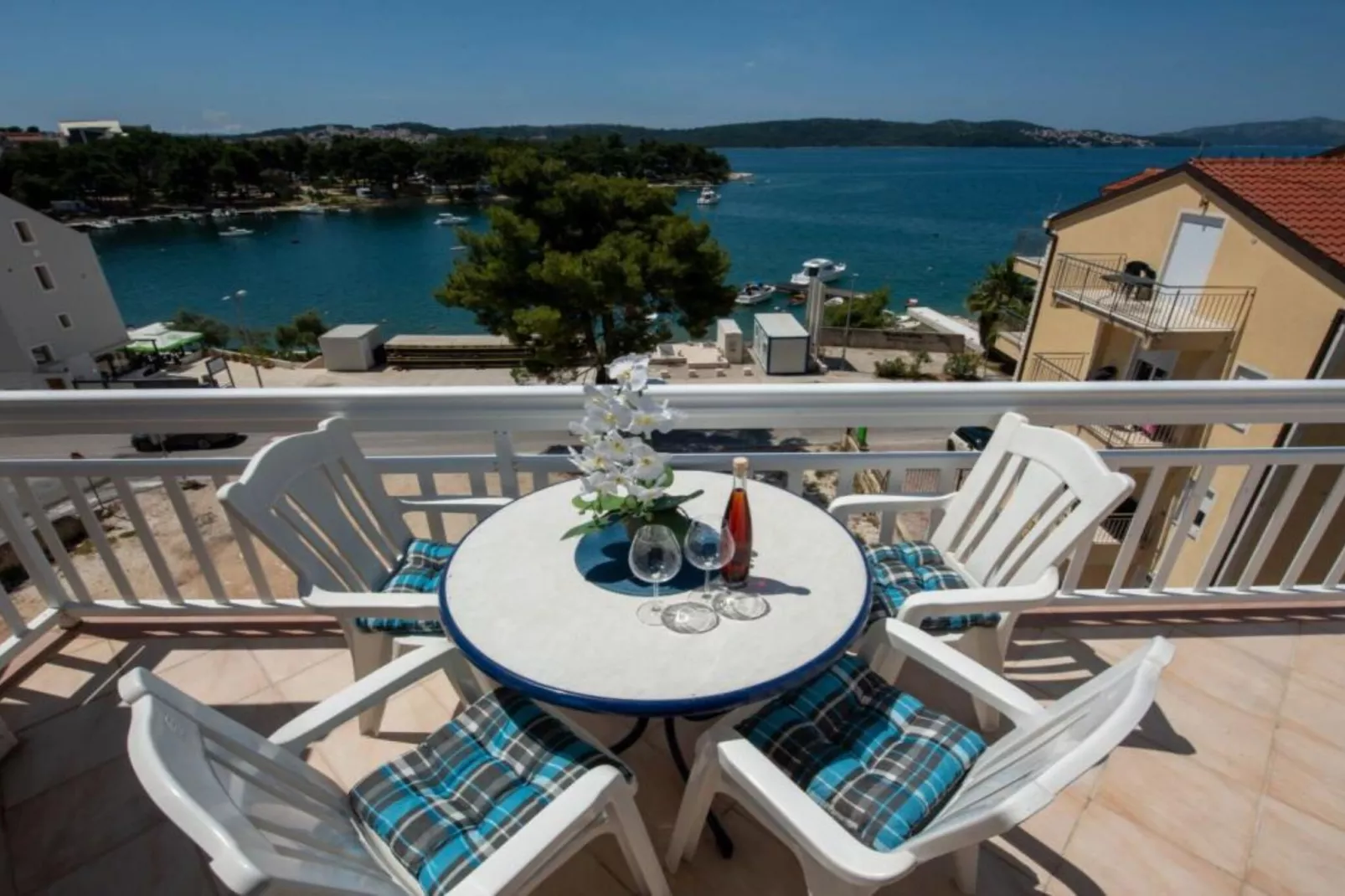 Villa Tomi - Studio With Sea View (5) - Terrasse/Balkon