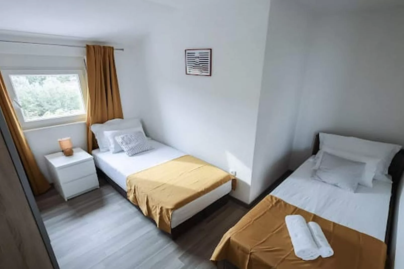 Exclusive Elegant Villa with Pool in Kastel Novi - Seven Bedroom Villa with Pool - Schlafzimmer
