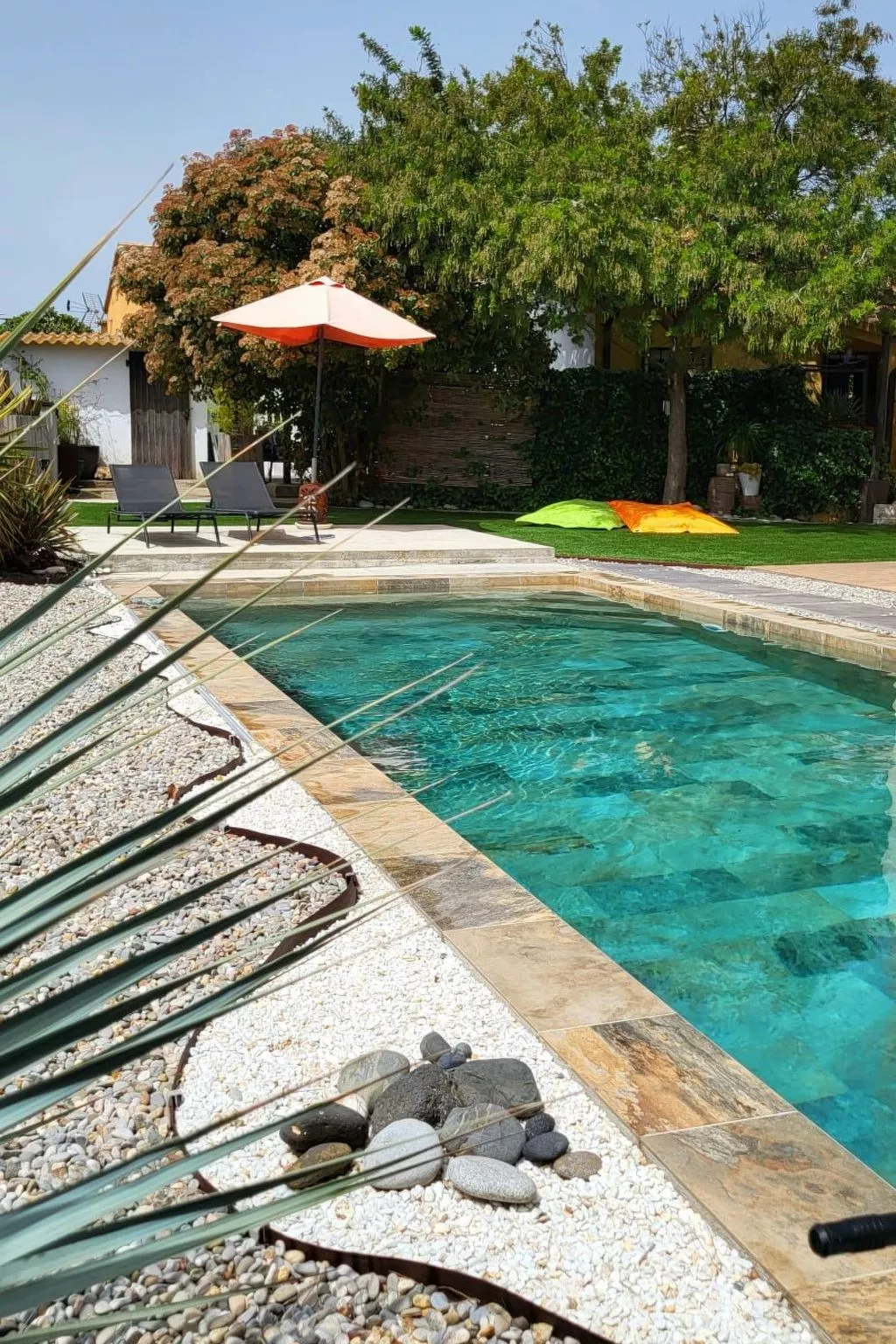 Can Mimosa - Draußen