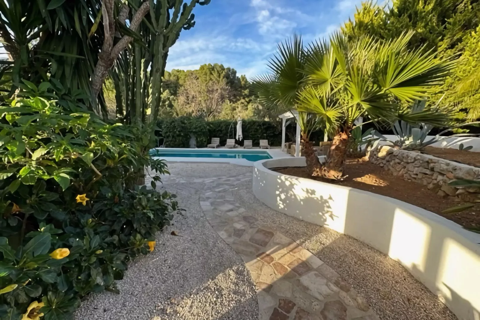 Finca de Piedra-Gardens summer