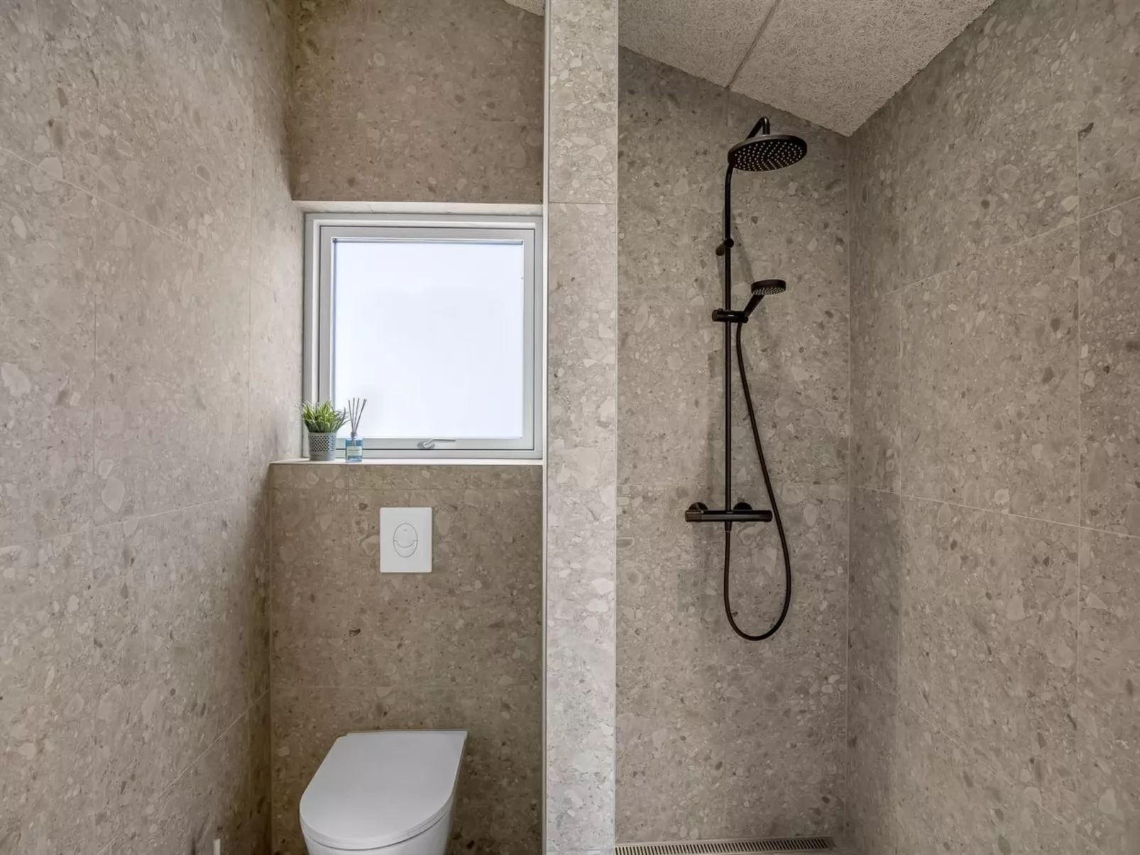 "France" - 1km from the sea - Drinnen