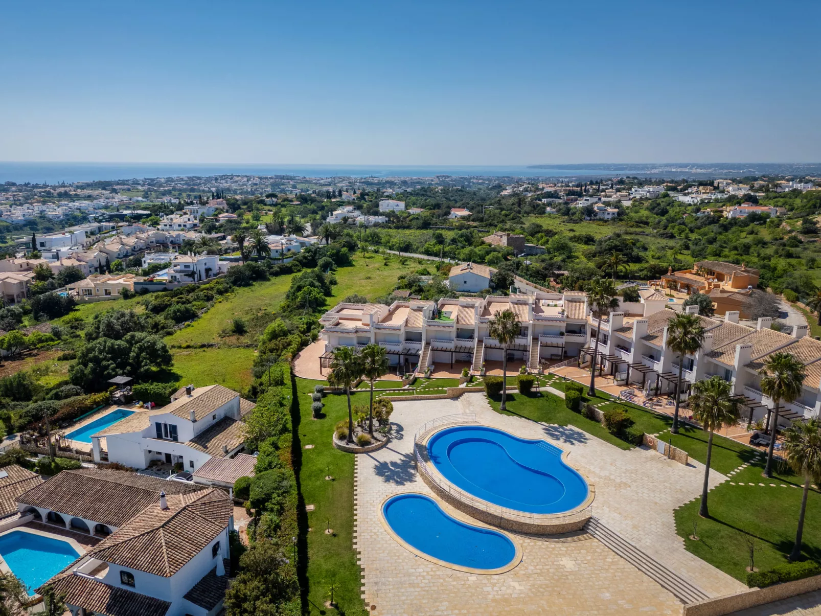 Aguia M T2 - VIP Properties - Outside