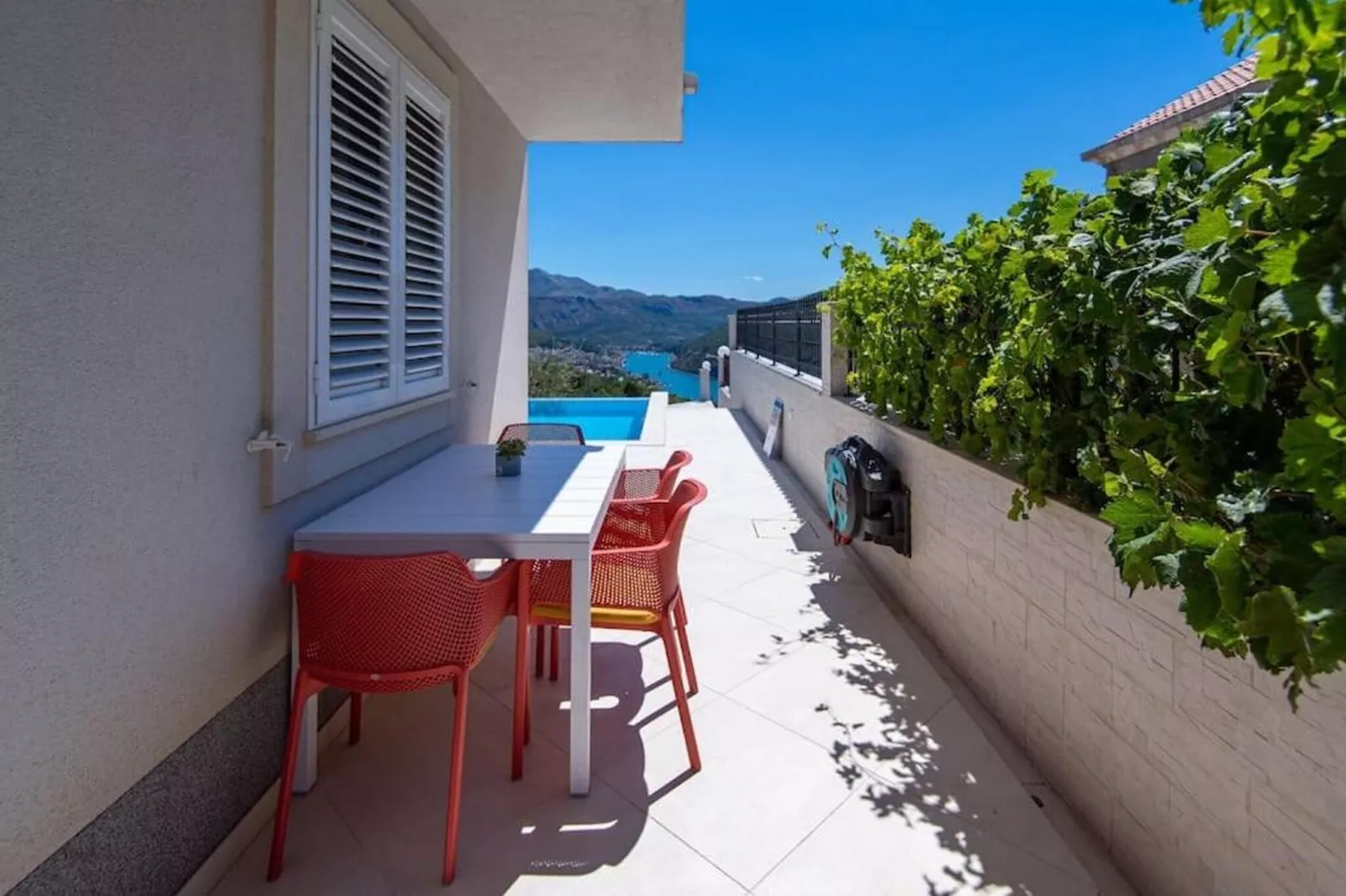 Buena Vista - Two Bedroom Holiday Home with Swimming pool - Esszimmer