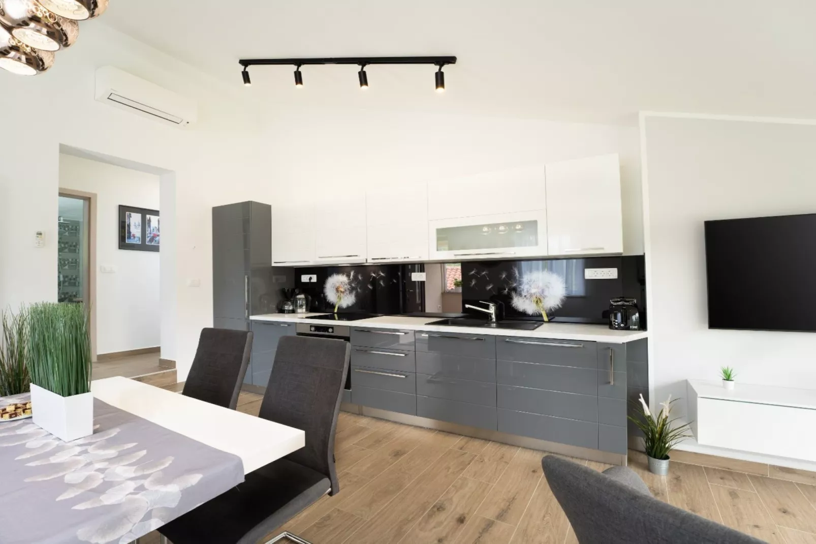 Stylish Two Bedroom Apartment in Labin - Two Bedroom Apartment with Terrace - Küche