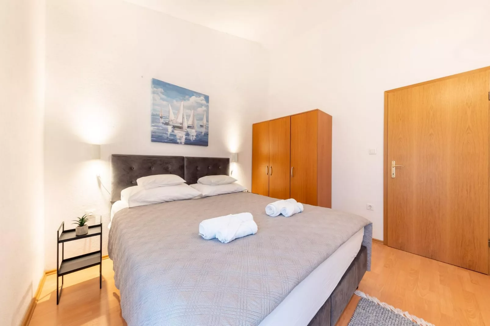 Spacious Prgomet Retreat with Private Pool, Fitness Centre, and Garden - Three Bedroom Villa - Bedroom